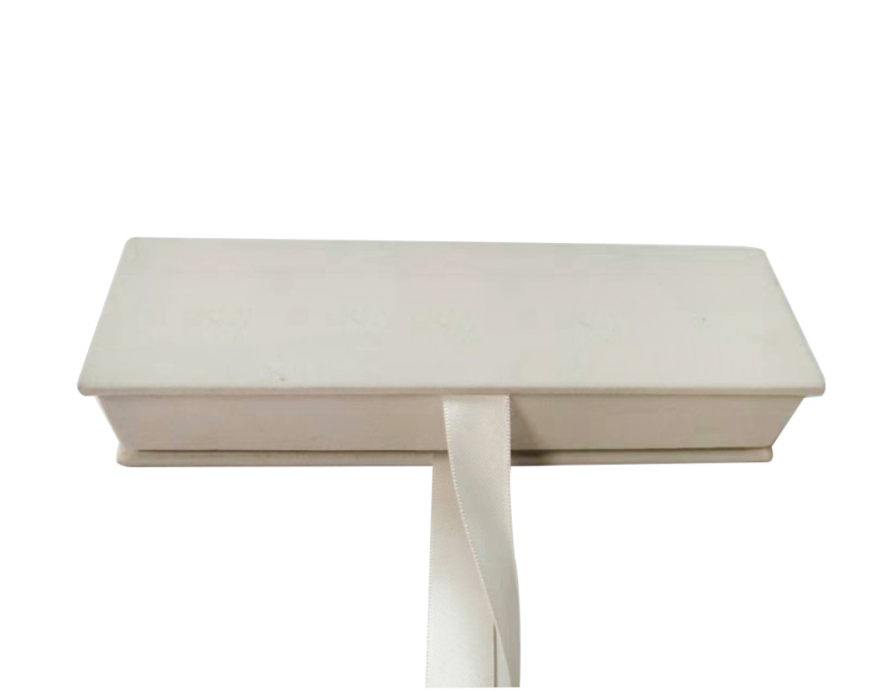 SCATOLA VELLUTO AVORIO 17X5X3 CM E082